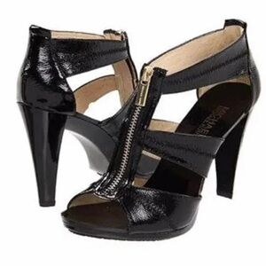 MICHAEL Michael Kors Black Front Zip Strappy Sandals Size 8M